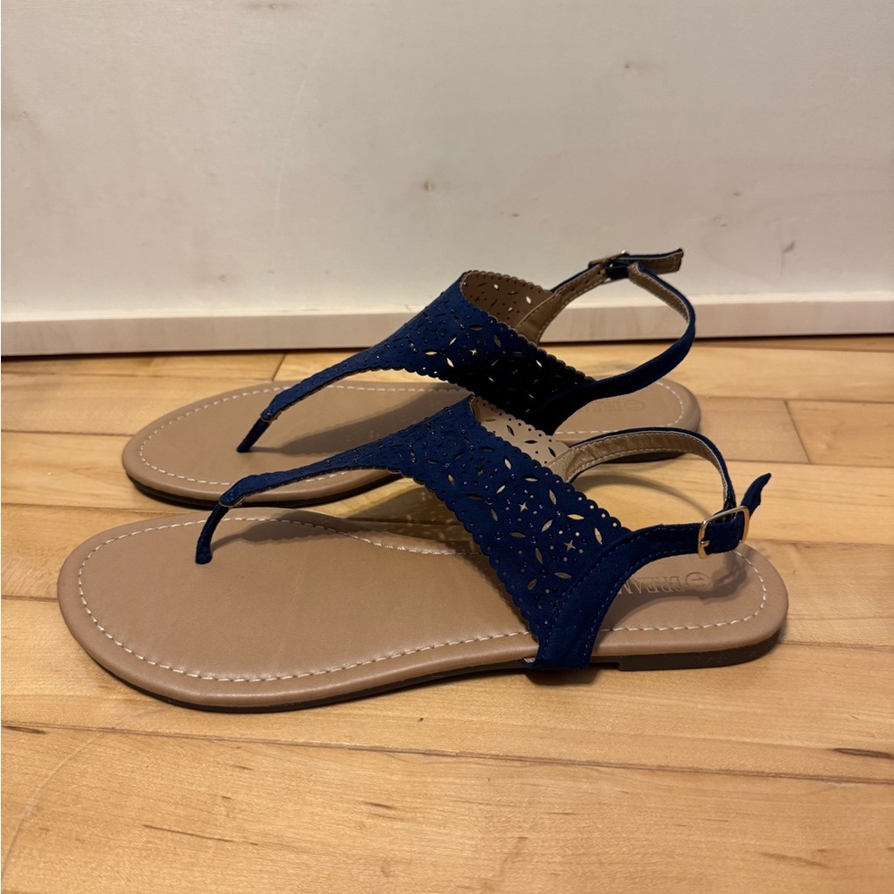 Dream Paris Women’s Blue Laser Cut Sandals – Size 11 - Picture 2 of 6